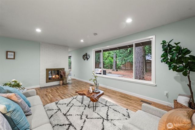 14417 119th Place NE, Kirkland, WA 98034