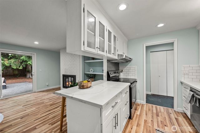 14417 119th Place NE, Kirkland, WA 98034