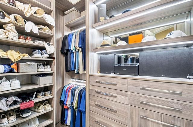 11724 Peony TER, Naples, FL 34120