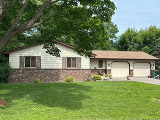 5523 Basswood Circle, Rockford, MN 55373