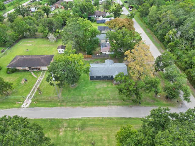 111 Georgia Street, Brazoria, TX 77422