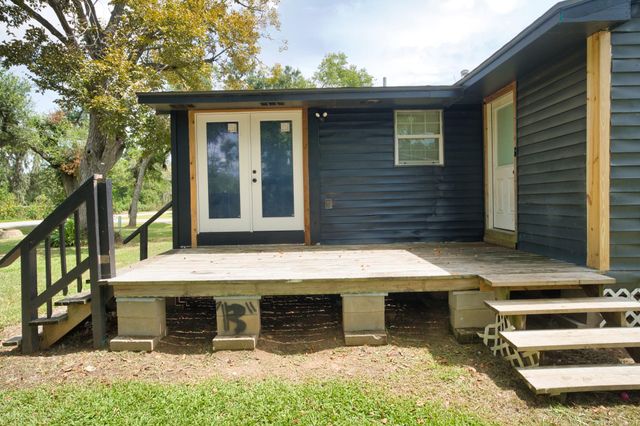 111 Georgia Street, Brazoria, TX 77422