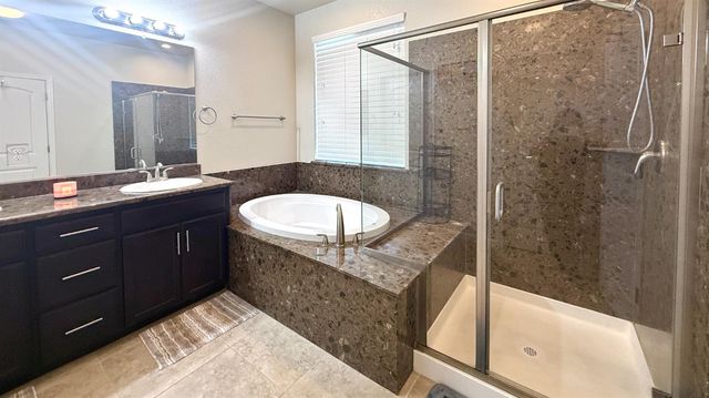 2767 Round Tree Way, Manteca, CA 95337