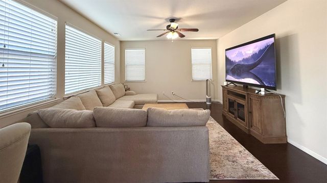 2767 Round Tree Way, Manteca, CA 95337