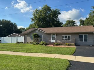 910 W Kennedy Road, Braidwood, IL 60408