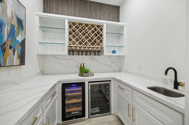 304 Enid Street, Houston, TX 77009