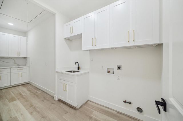 304 Enid Street, Houston, TX 77009