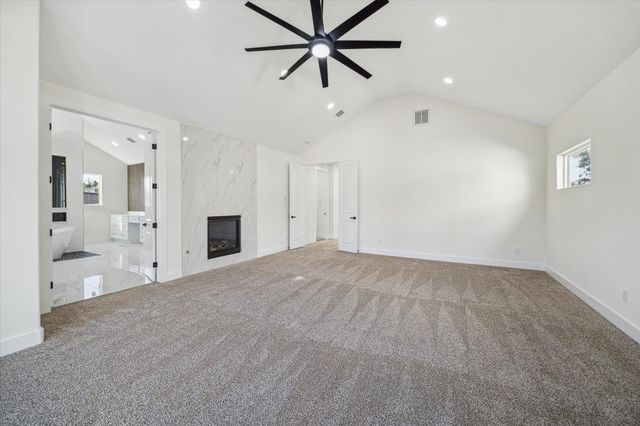 304 Enid Street, Houston, TX 77009