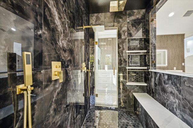 304 Enid Street, Houston, TX 77009