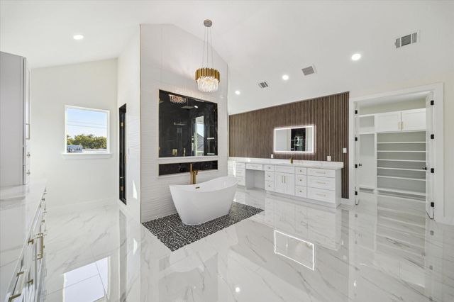 304 Enid Street, Houston, TX 77009