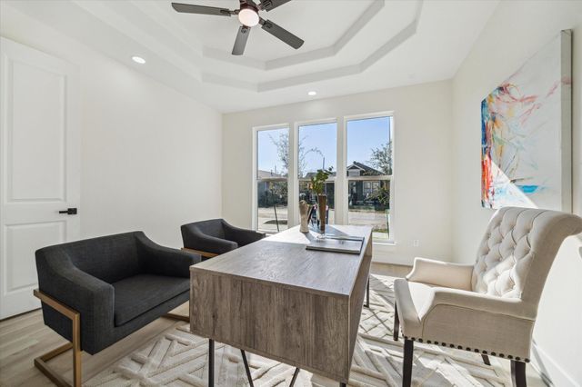 304 Enid Street, Houston, TX 77009