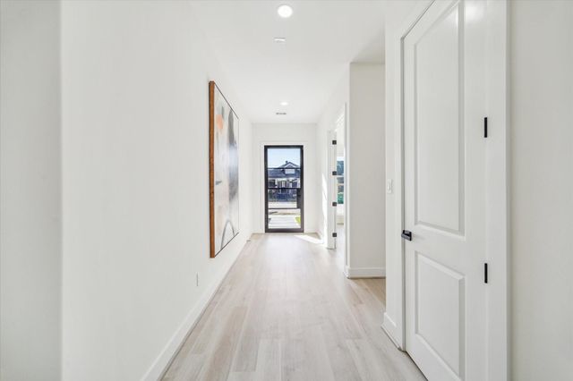 304 Enid Street, Houston, TX 77009