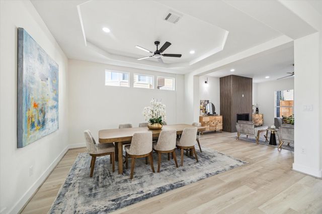 304 Enid Street, Houston, TX 77009