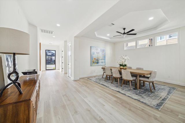 304 Enid Street, Houston, TX 77009