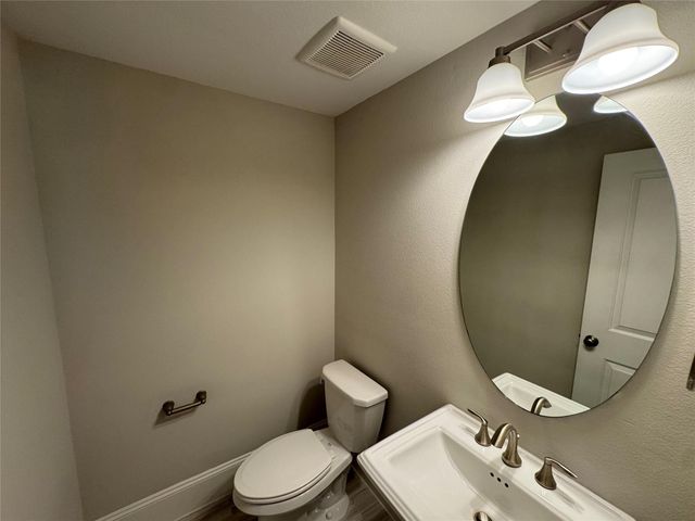 6755 Highclere Manor Lane, Houston, TX 77055