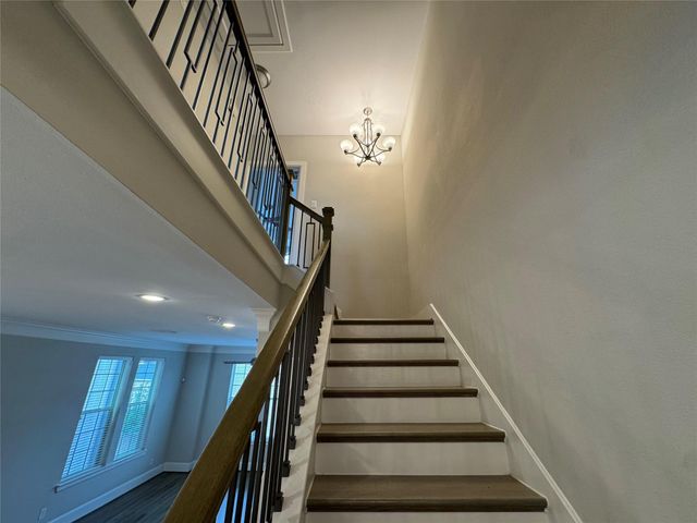 6755 Highclere Manor Lane, Houston, TX 77055