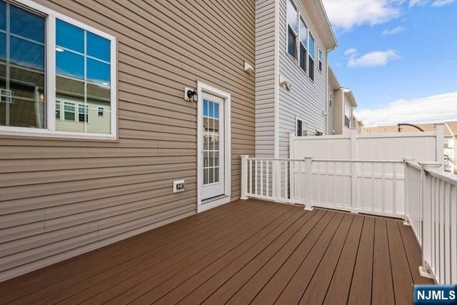 70 Truman Drive, Wood Ridge, NJ 07075