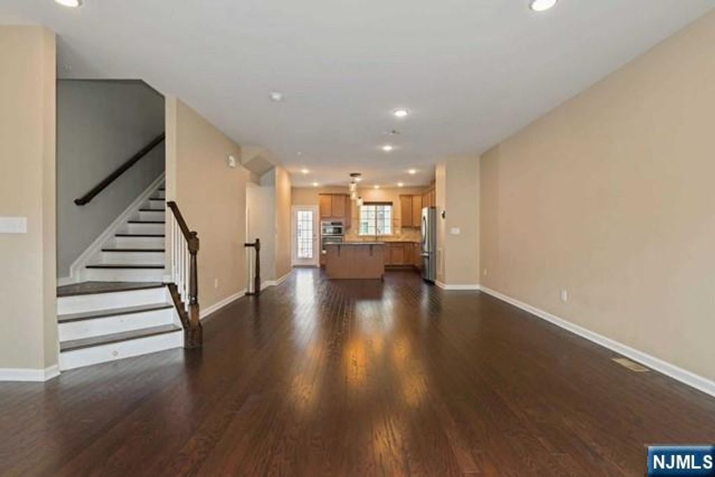 70 Truman Drive, Wood Ridge, NJ 07075