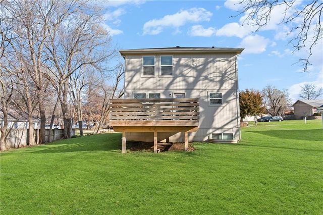 3611 NE 82nd Street, Kansas City, MO 64119