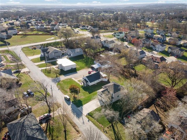 3611 NE 82nd Street, Kansas City, MO 64119