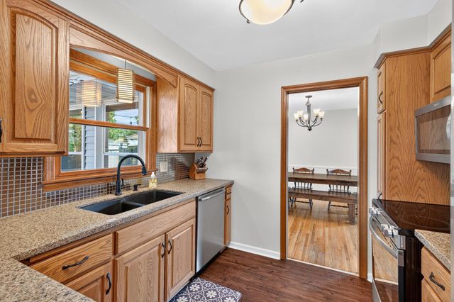 3974 Zealand Avenue N, New Hope, MN 55427