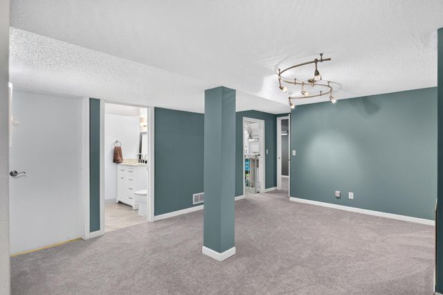3974 Zealand Avenue N, New Hope, MN 55427