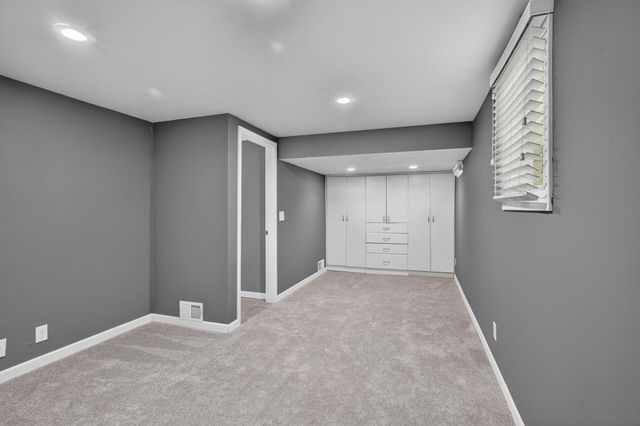 3974 Zealand Avenue N, New Hope, MN 55427