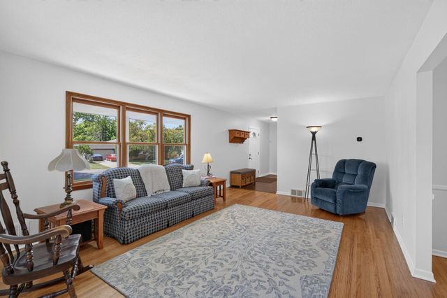 3974 Zealand Avenue N, New Hope, MN 55427