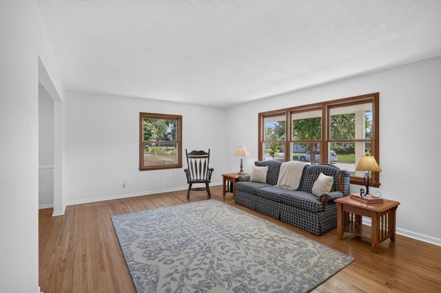 3974 Zealand Avenue N, New Hope, MN 55427