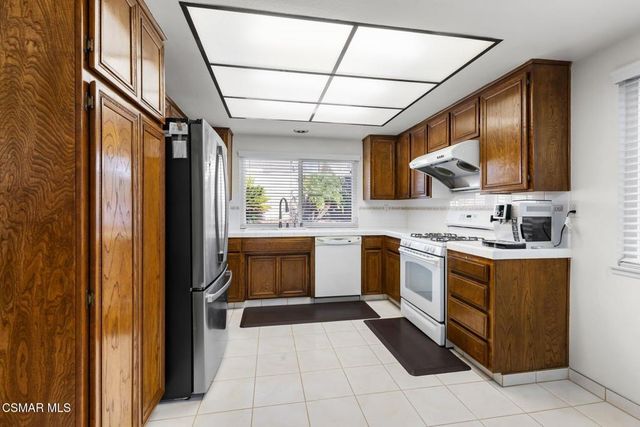 2162 Yosemite Avenue, Simi Valley, CA 93063
