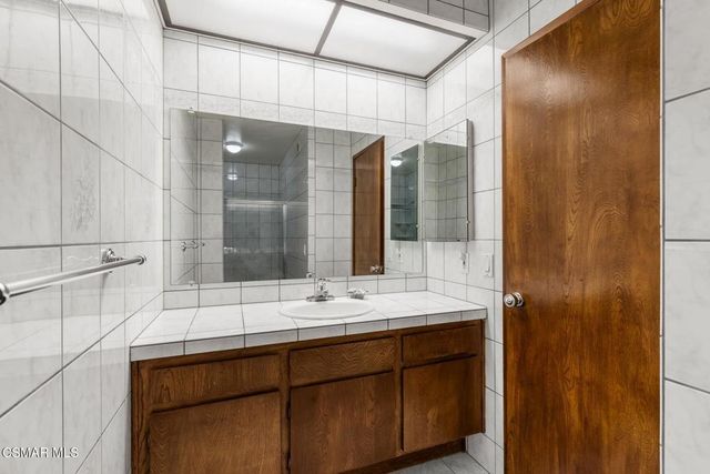 2162 Yosemite Avenue, Simi Valley, CA 93063