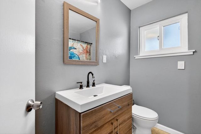 123 Prado Street, Salinas, CA 93906