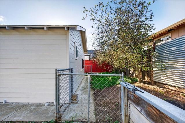 123 Prado Street, Salinas, CA 93906