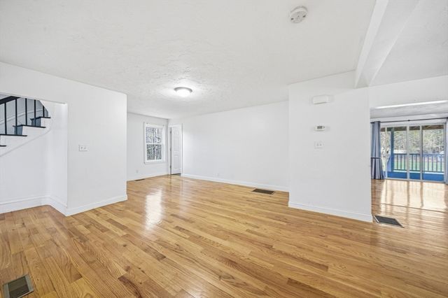 691 Randolph St, Abington, MA 02351