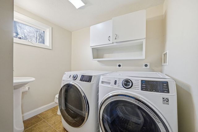 691 Randolph St, Abington, MA 02351