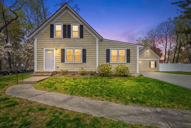 691 Randolph St, Abington, MA 02351