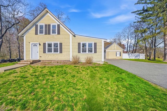 691 Randolph St, Abington, MA 02351