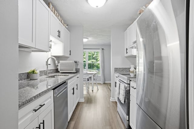 44 Quail Run 44, Tewksbury, MA 01876