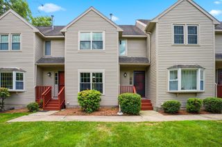 44 Quail Run 44, Tewksbury, MA 01876