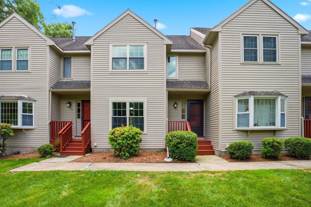 44 Quail Run 44, Tewksbury, MA 01876