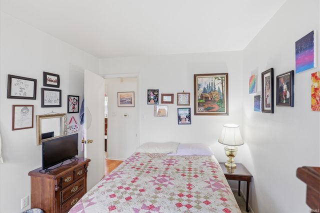 3432 Chancellor Drive, Fort Wayne, IN 46815