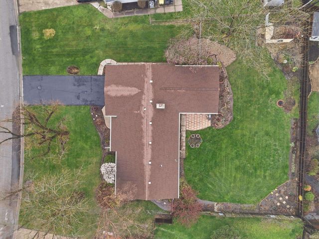 3432 Chancellor Drive, Fort Wayne, IN 46815