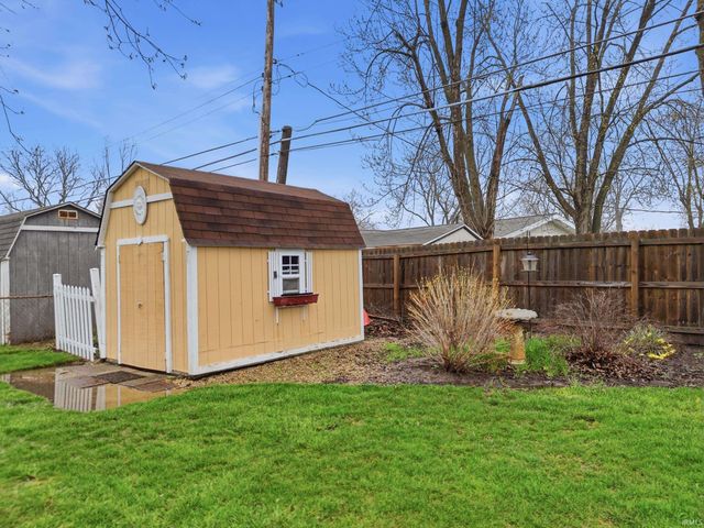 3432 Chancellor Drive, Fort Wayne, IN 46815