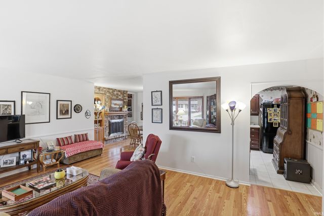 3432 Chancellor Drive, Fort Wayne, IN 46815