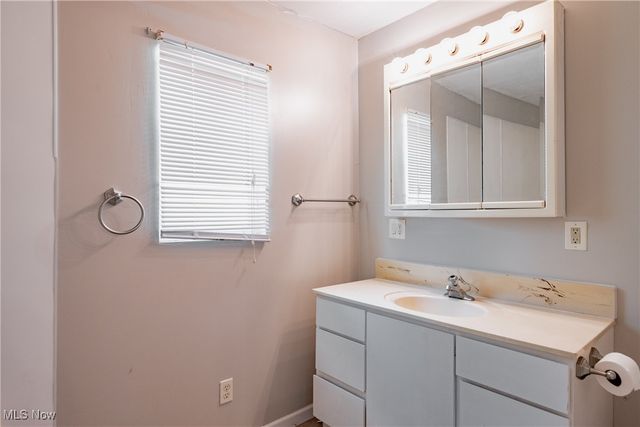 34 Delta Road, Davisville, WV 26142