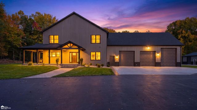 6454 Genesee Road, Flint, MI 48506