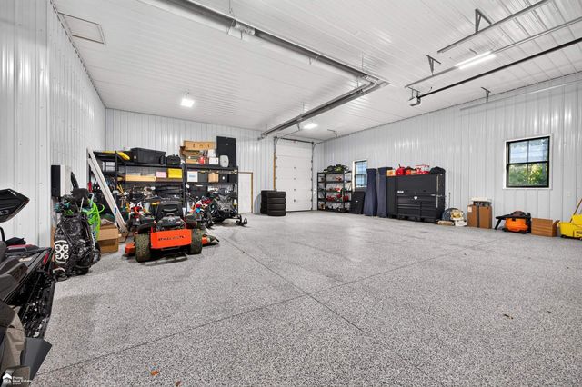 6454 Genesee Road, Flint, MI 48506