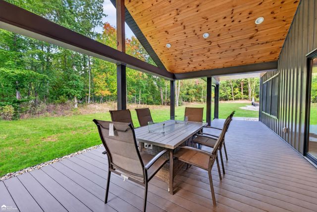 6454 Genesee Road, Flint, MI 48506