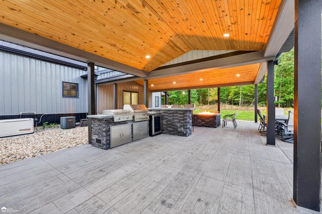 6454 Genesee Road, Flint, MI 48506