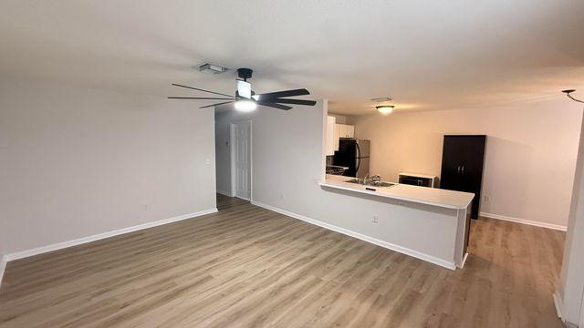 1095 MIAMI Boulevard, Delray Beach, FL 33483